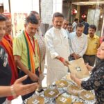 Mass blood donation in name of mothers and honouring of blood heroes