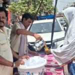 Chilled mango juice served to passersby to provide relief from heat