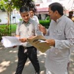 Vinay Kushwaha apprises DM about drinking water crisis in Shankargarh & Koraon, demanding immediate action