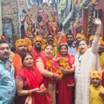 Ganpati Bappa given emotional farewell, Patthar Gali and Nakhas Kohna reverberated with cheers